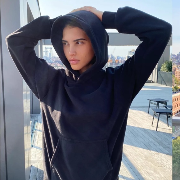 TNA Polar Perfect Hoodie - Picture 2 of 2